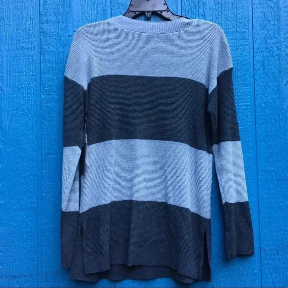 Vince Camuto Stripe Ribbed Knit Button Shoulder Casual Sweater Plus Size 2X Grey - Picture 4 of 6